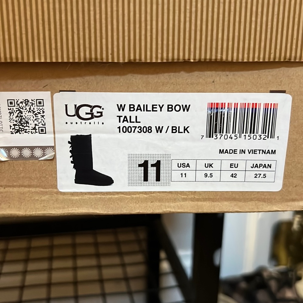 Ugh Bailey Bow Tall